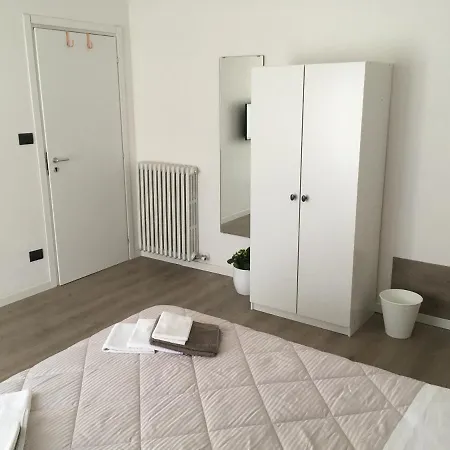 Fiore Di Loto ゲストハウス 3*